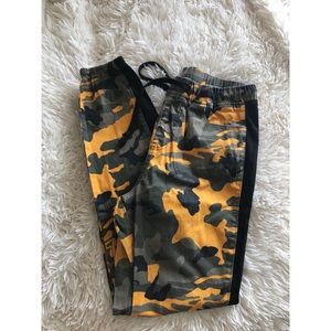 FashionNova Camo jean joggers